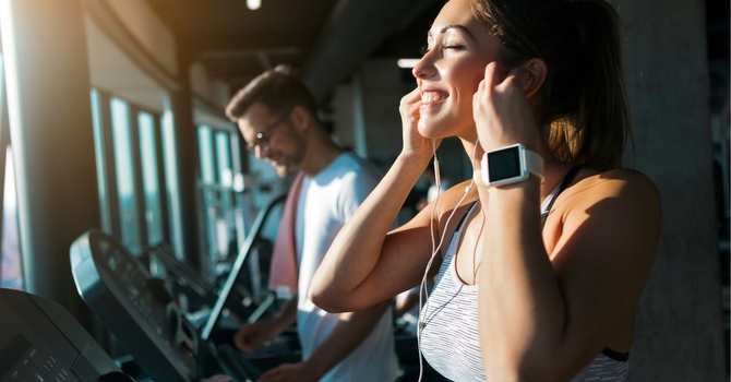 Red Light Magic: From Knee Surgery Scare to Pain-Free PRs with Lumebox 2.0 image